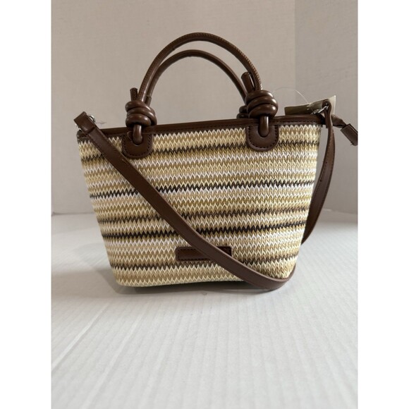 Cee Klein Woven Straw-Like Crossbody Bag Bucket/Tote Shape, Knots The Strap New - Picture 1 of 16